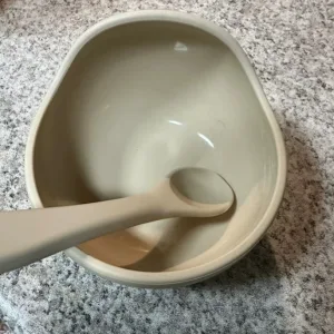Customer W****s received a silicone bowl with suction cup and spoon.