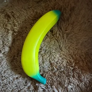 From customer H****h we received the anti-stress toy Squishy Banana.