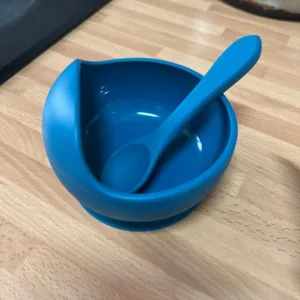 Customer T***e received a silicone bowl with suction base and spoon.