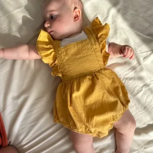 Customer T***e received a sleeveless jumpsuit for girls.