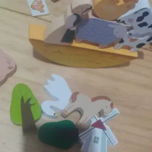 Zákazník K**t obdržel skládací hračku Montessori - dřevěné bloky.