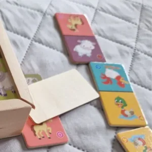 Dřevěný domino set s motivem zvířat od zákazníka T***y.