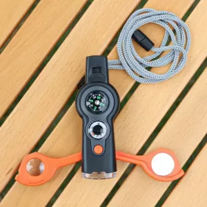 Multifunkční outdoorová hračka pro děti 7 v 1: nouzová píšťalka s kompasem